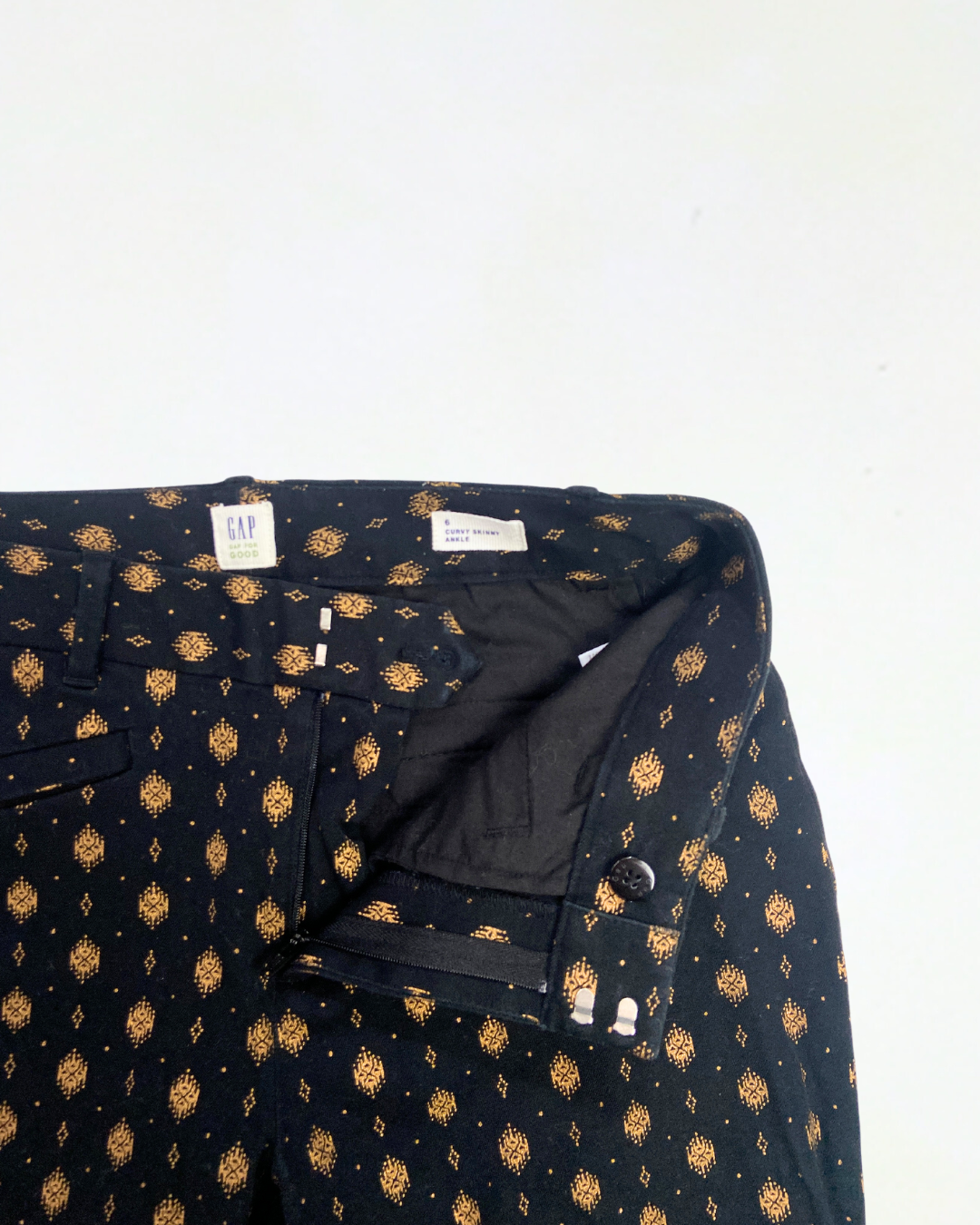 second hand Gap Gap Geometric Trousers 7 OWNI
