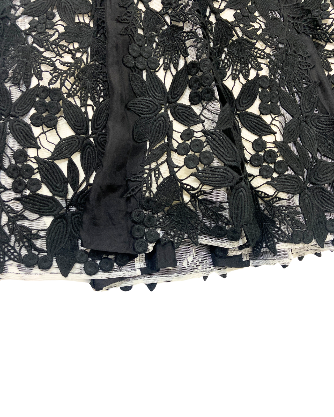 second hand Coast Coast Elegant Strapless Black Lace Dress 25 OWNI