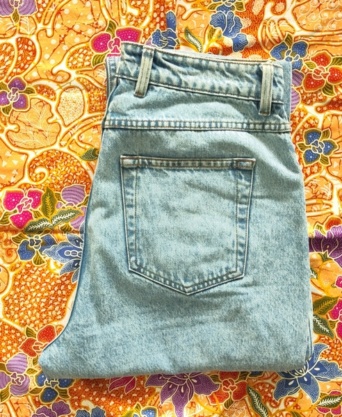 Preloved Pamela Jeans by Decade Studio