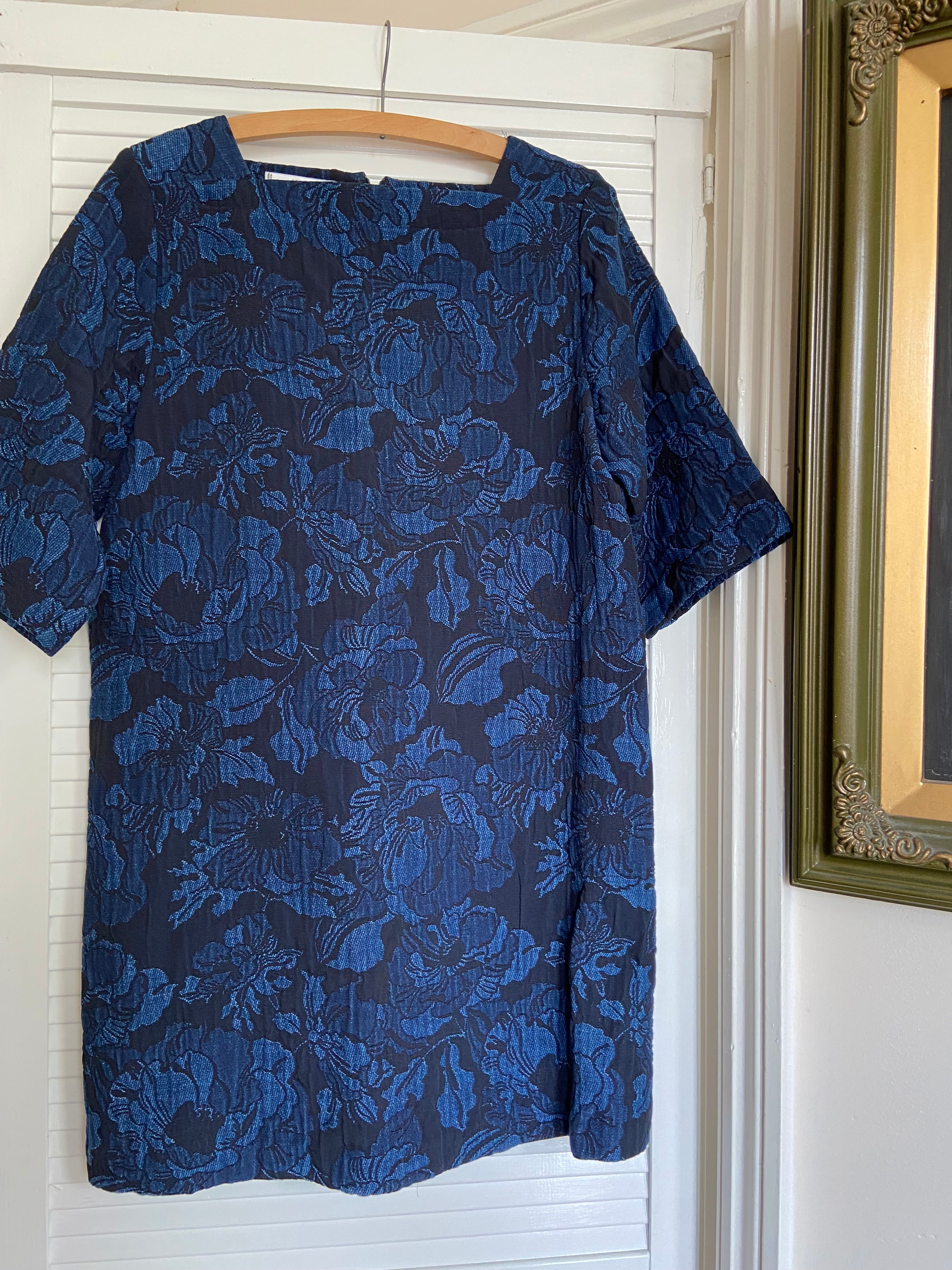 Preloved Blue floral shift dress