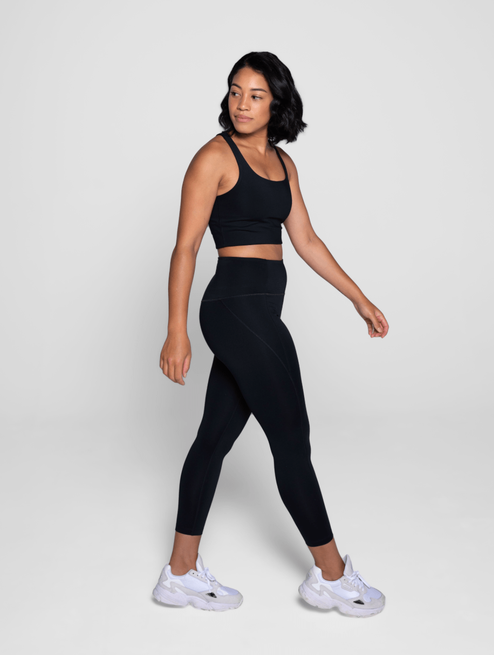 Preloved Girlfriend Paloma Sports Bra in Black