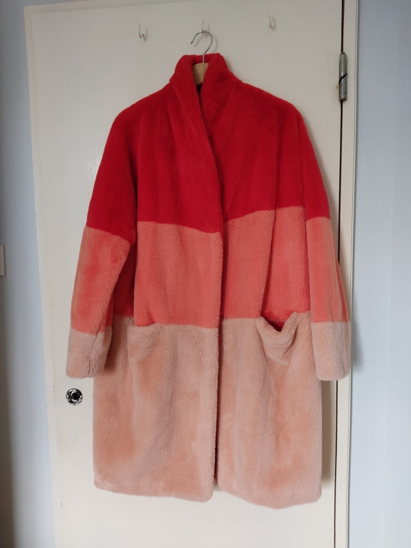 Preloved French Connection faux fur coat in pink & red