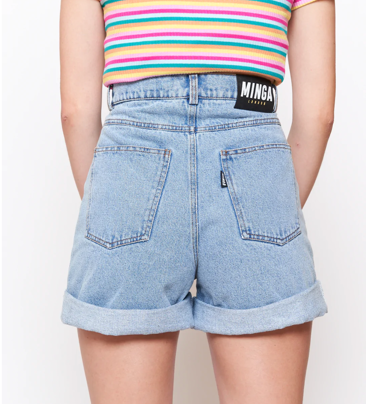 Preloved MINGA London Denim Mom Shorts in Light Blue