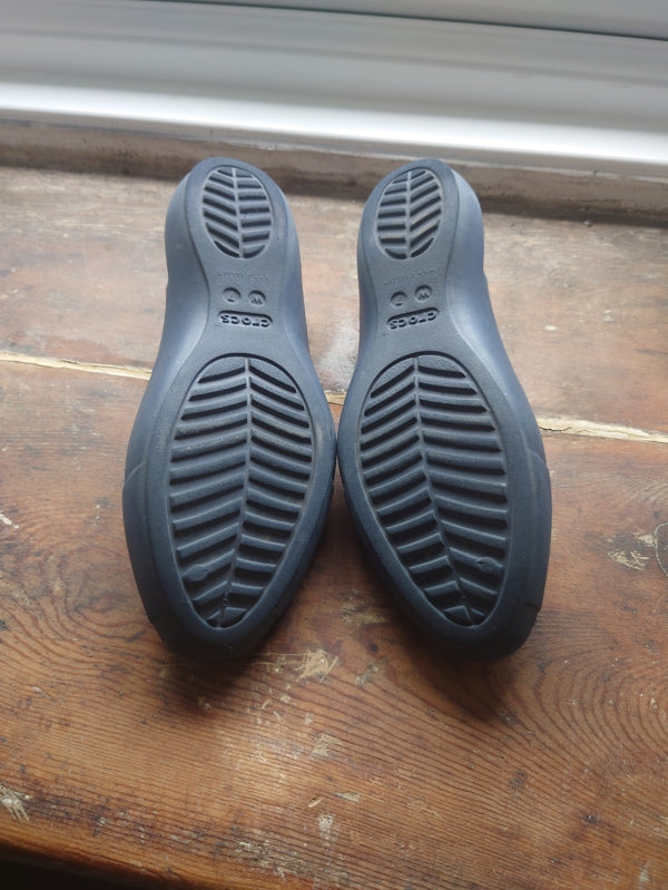 Preloved Iconic Crocs comfort sandals