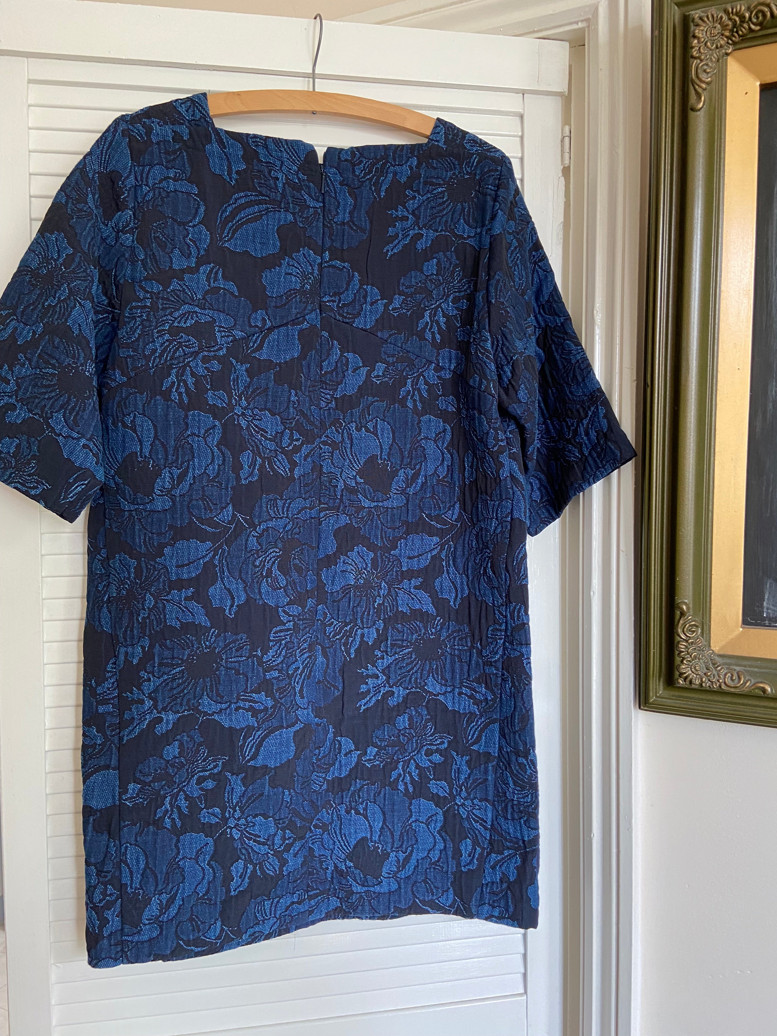 Preloved Blue floral shift dress