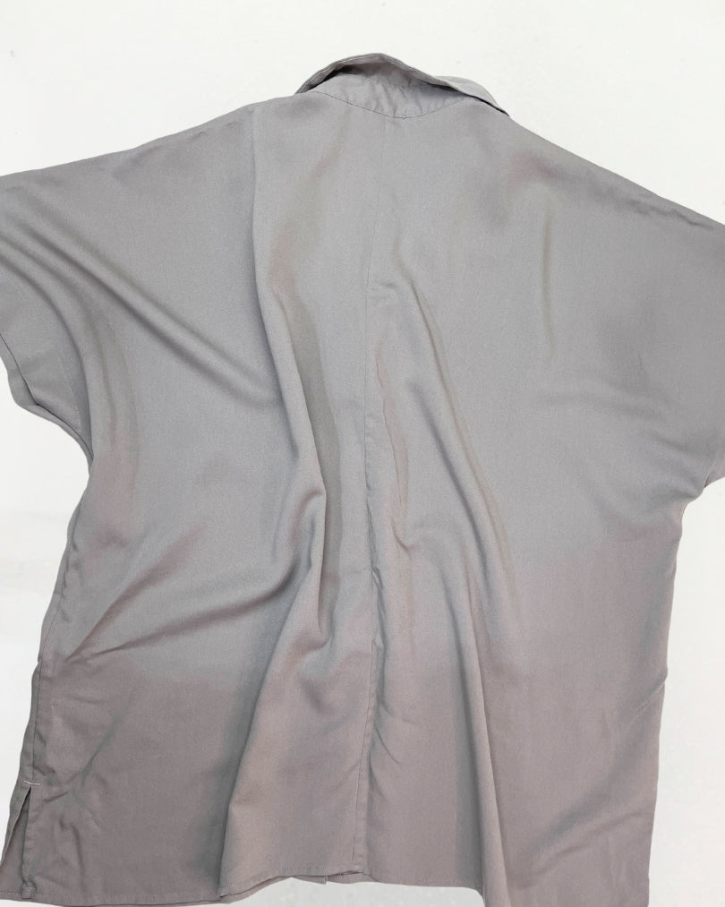 second hand Uniqlo Grey Button Down Top With Collars 15 OWNI
