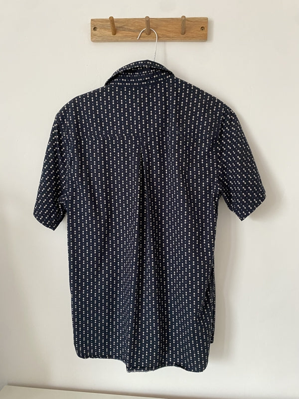 Preloved Mens Thought short sleeved shirt