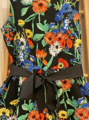 Preloved Black A line Floral Dress with black waist belt and lining