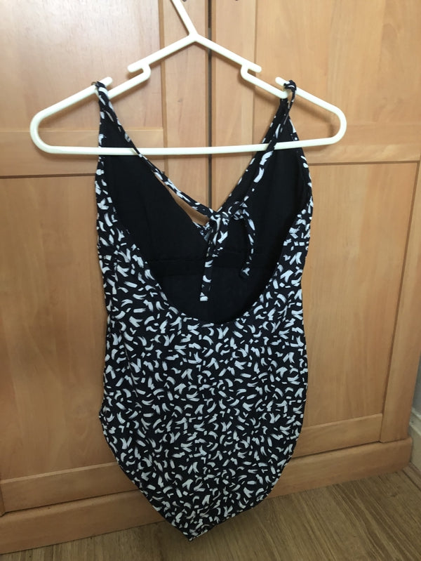 Preloved M&S Black and White One-Piece Swimsuit