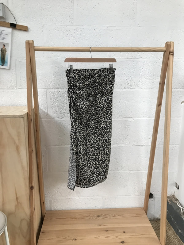 Preloved Black Floral Dress