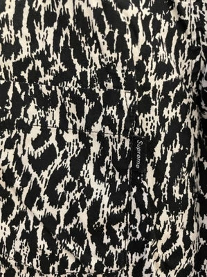 Preloved Black and white leopoard style long sleeve shirt