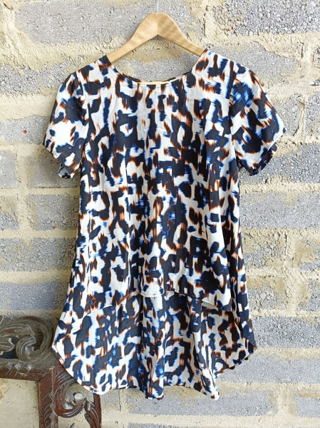 Preloved High-low hem top with abstract print