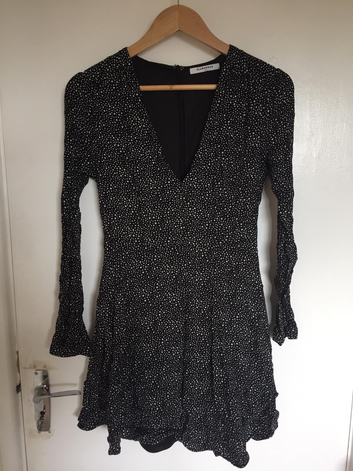 Preloved V neck star short dress