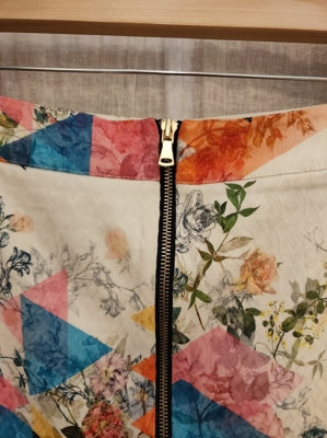 Preloved Floral print pencil skirt