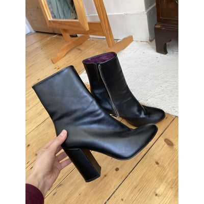 Preloved Beyond Skin Blaise Boots - black faux leather, EU size 38, worn twice