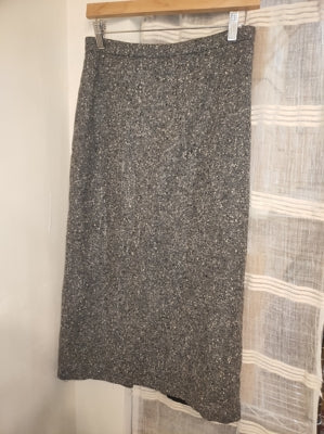 Preloved Italian Virgin Wool Pencil Skirt
