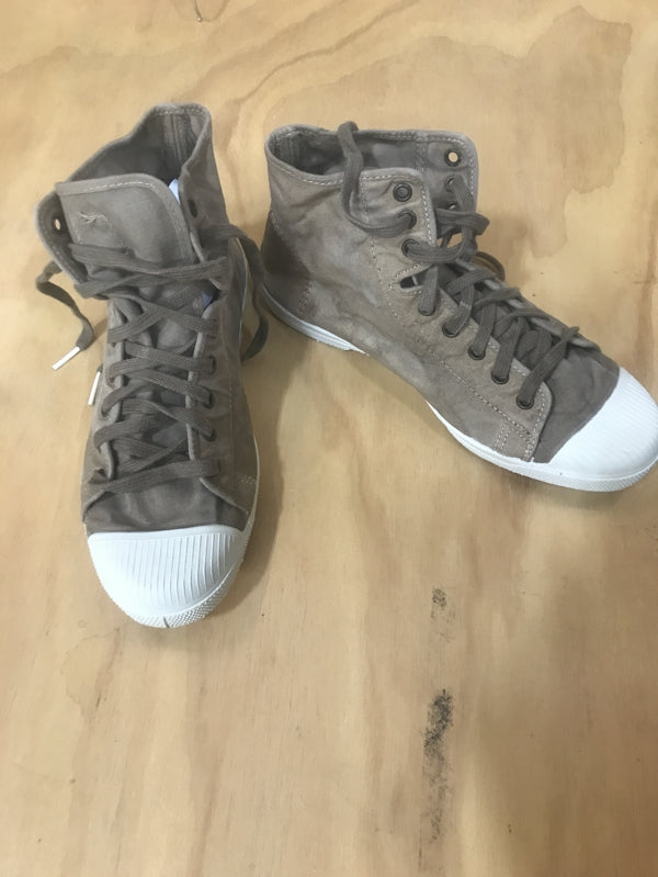 Preloved Vegan Trainers