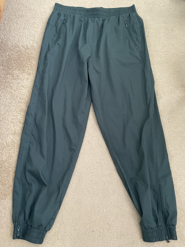 Preloved Girlfriend Summit Track Pant in Moss