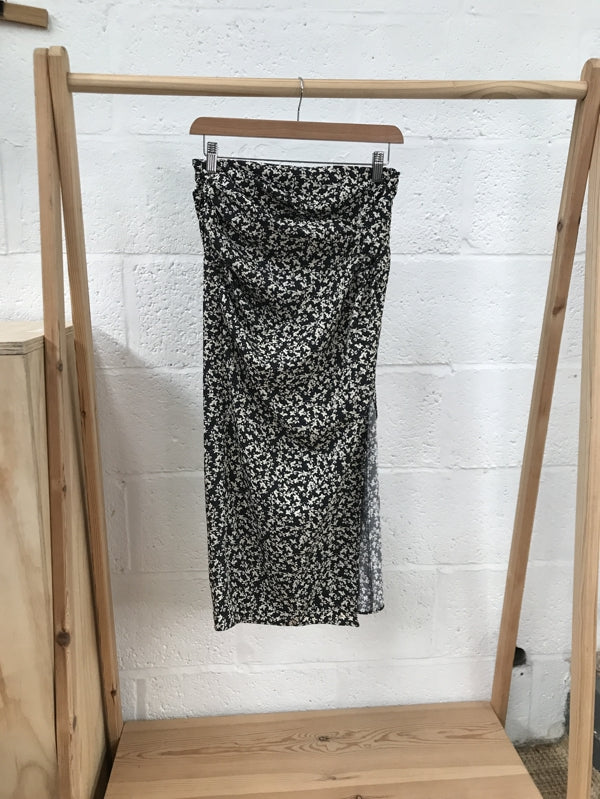 Preloved Black Floral Dress