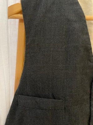 Preloved Checked grey waist coat with pockets and silk back