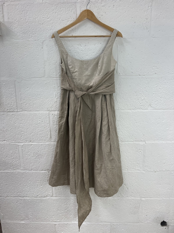 Preloved Sleeveless knee length fit and flare dress