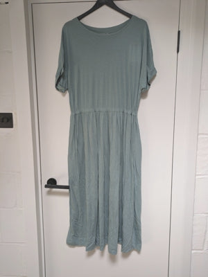 Preloved Frosty Green Laukta Dress (M/L)