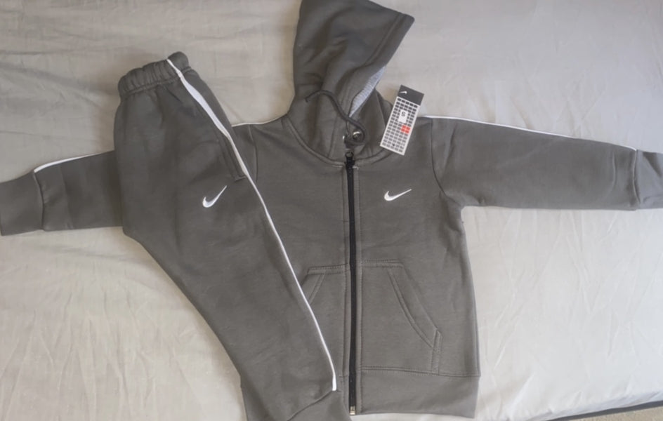 Preloved Kids tracksuits