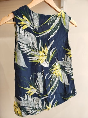 Preloved Birds of Paradise Sleeveless Blouse