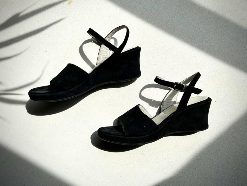 Preloved Vintage Italian Black Suede Wedge Heel Sandals Ankle Strap UK 4 EUR 37