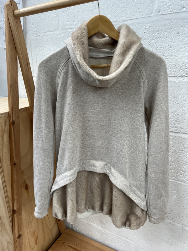 Preloved Cowl neck fur trim fleece