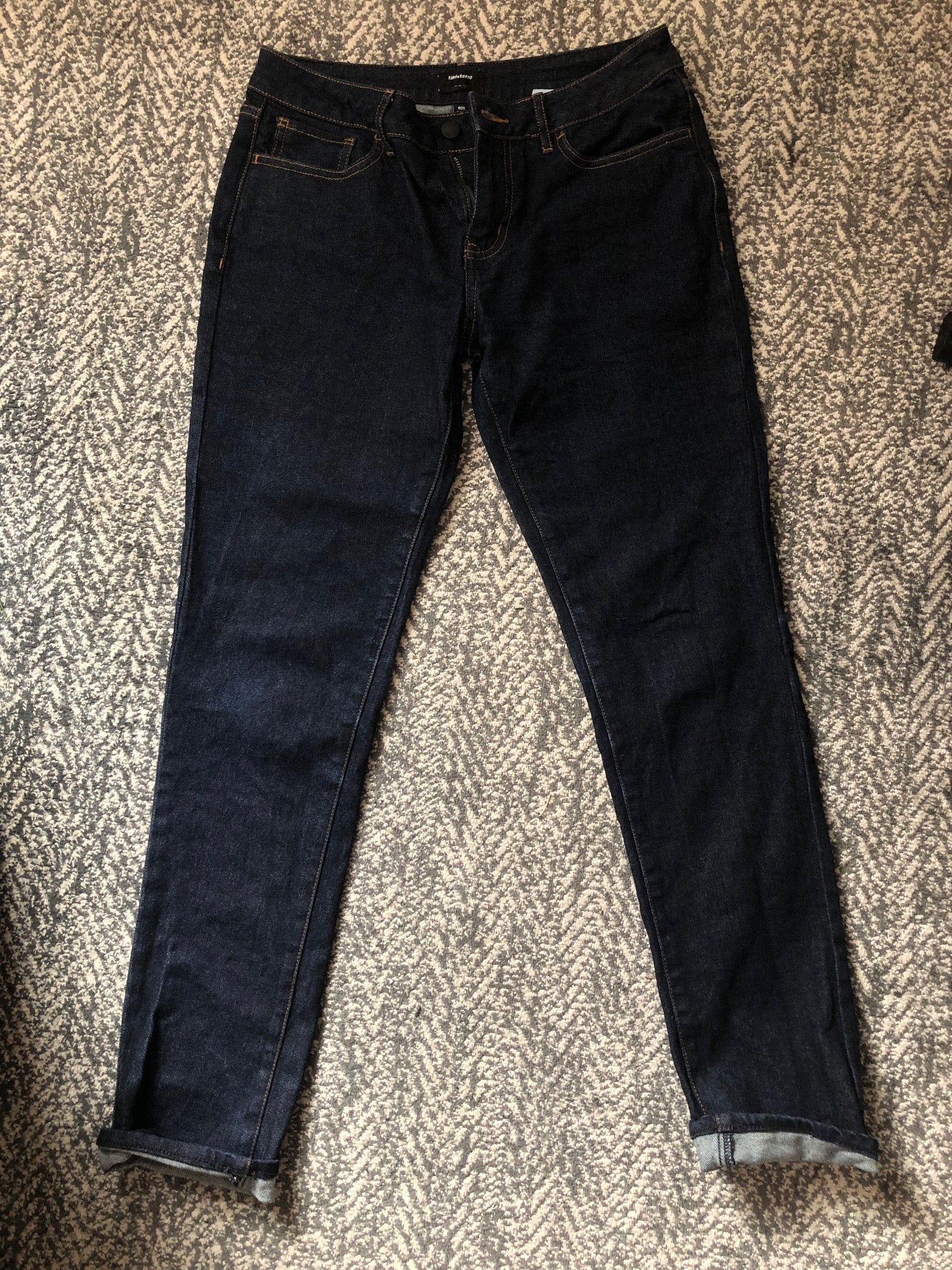 Preloved Duce Jean