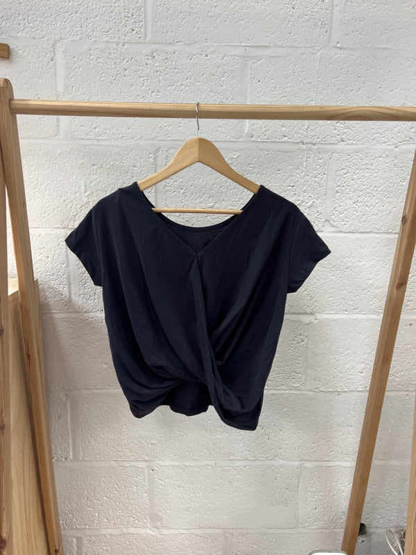 Preloved Short sleeve crew neck tee navy