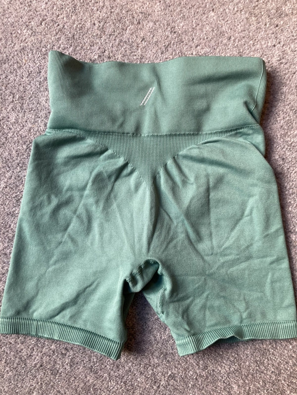 Preloved Bike shorts Tala