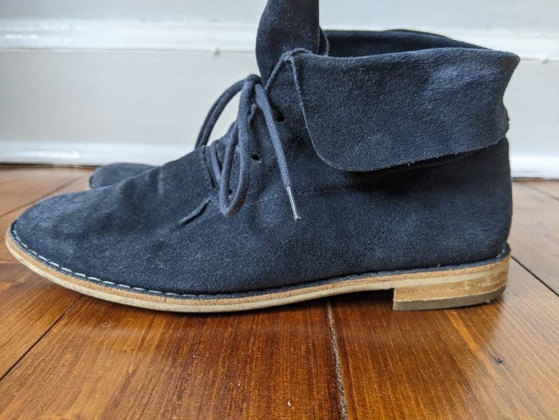 Preloved Paul Green blue suede ankle boots size 3.5