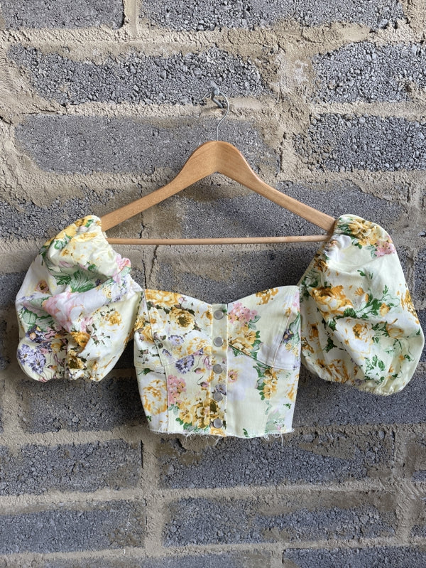 Preloved Floral crop top with big sleeves