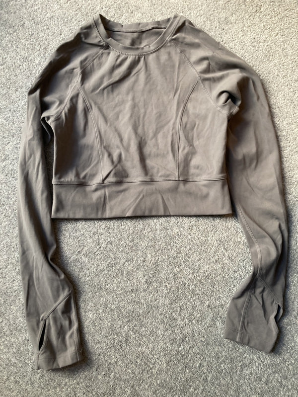 Preloved Cropped long sleeve top