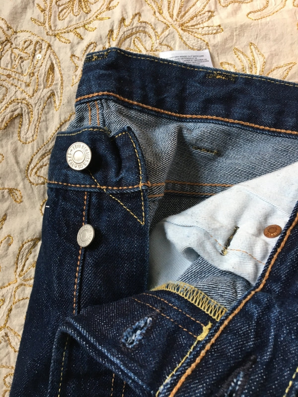 Preloved Levi jeans