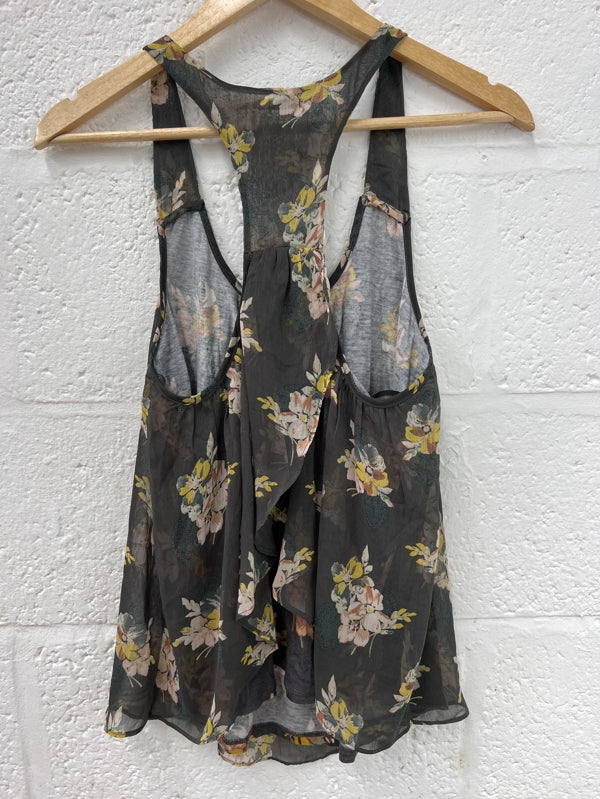 Preloved Kimchi Blue sleeveless top