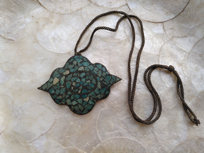 Preloved Vintage Indian brass crushed turquoise inlay mosaic boho necklace pendant
