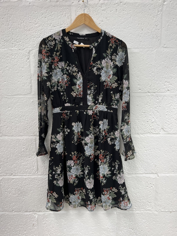 Preloved Full Circle black print l/s dress
