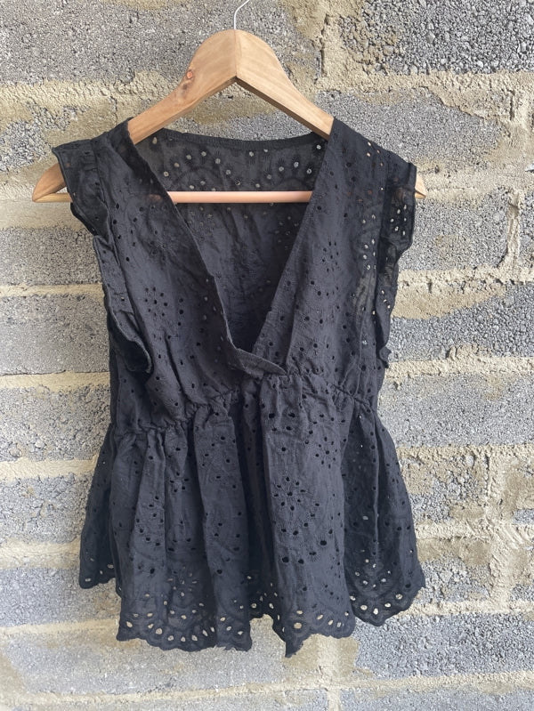 Preloved Black top