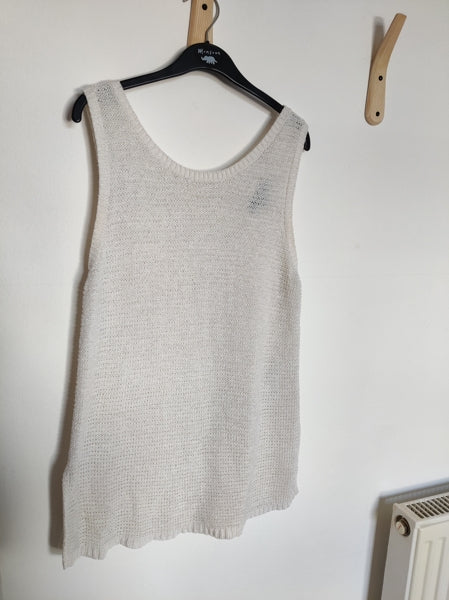 Preloved White knit vest