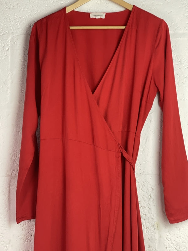 Preloved Red Long Sleeve Dress