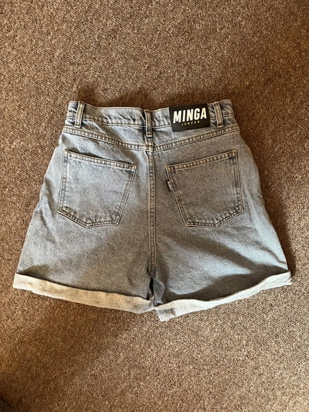 Preloved MINGA London Denim Mom Shorts in Light Blue