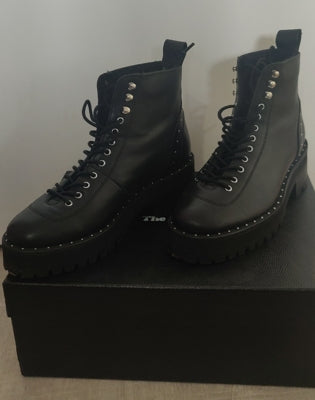 Preloved Black leather laced ankle boots size 4