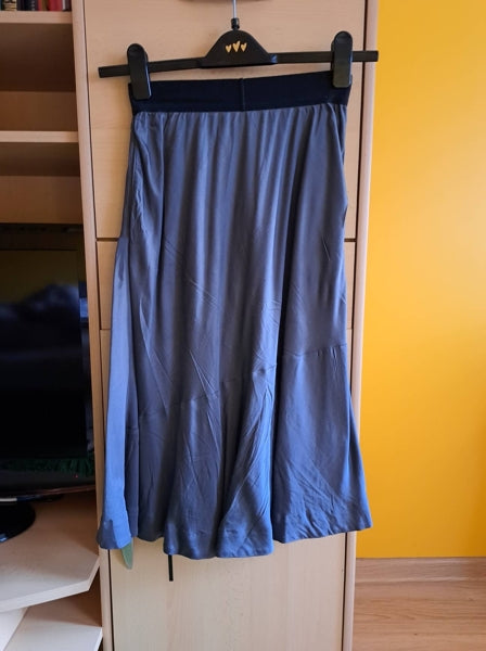 Preloved skirt
