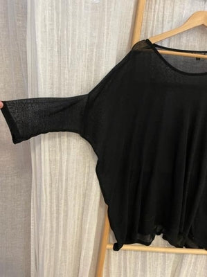 Preloved Slightly sheer Batwing top with sleeves.