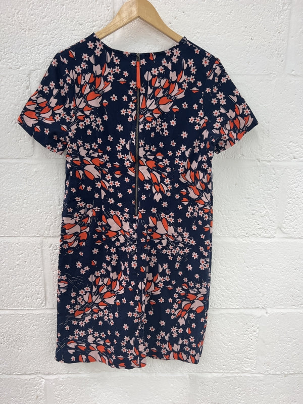 Preloved Boden Fitted stretch floral dress