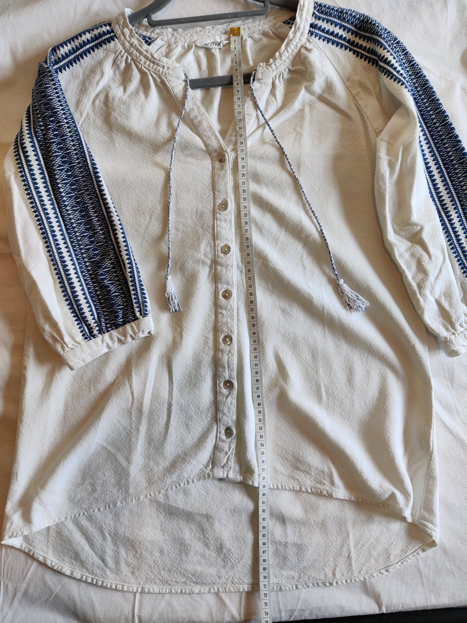 Preloved Embroidered white top