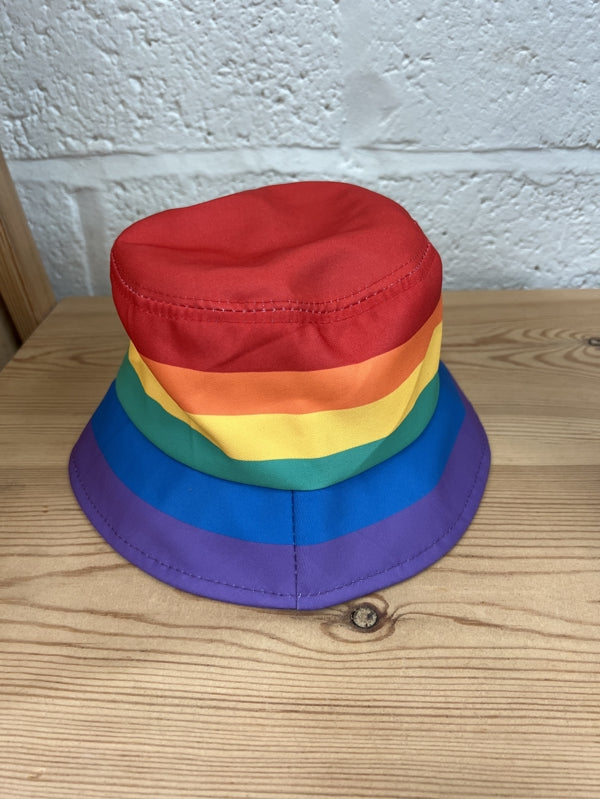 Preloved Rainbow bucket hat